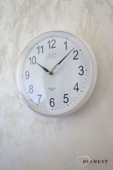 Zegar ścienny w białym kolorze z wyraźną tarcza. Zegar z podświetleniem. Zegary na ścianę. Tarcza zegarka podświetlana automatycznie po zmroku (6).JPG