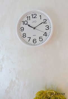 Zegar ścienny biały JVD.  Zegar biały na ścianę 25 cm. Zegar na baterię. Zegar ścienny w obudowie w kolorze białym z białą wyraźna tarczą.  (5).JPG