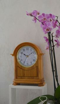 Zegar kominkowy drewniany JVD HS12.2 to zegar kominkowy wykonany z drewna w kolorze jasnego orzecha. Piękny zegar do stylowego wnętrza (3).JPG