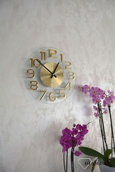 Zegar na ścianę szklany JVD ze złotymi cyframi HT098.1 to ozdobny, prosty zegar pasujący do każdego wnętrza. Ciekawa stylizacja zegara w kolorze złotym (3).JPG