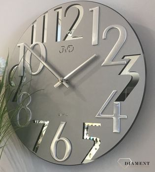 Nowoczesny zegar na ścianę do salonu szklany to bardzo modny dodatek pasujący do większości wnętrz. Okrągła tarcza zegara. Zegar ścienny do salonu (7).jpg