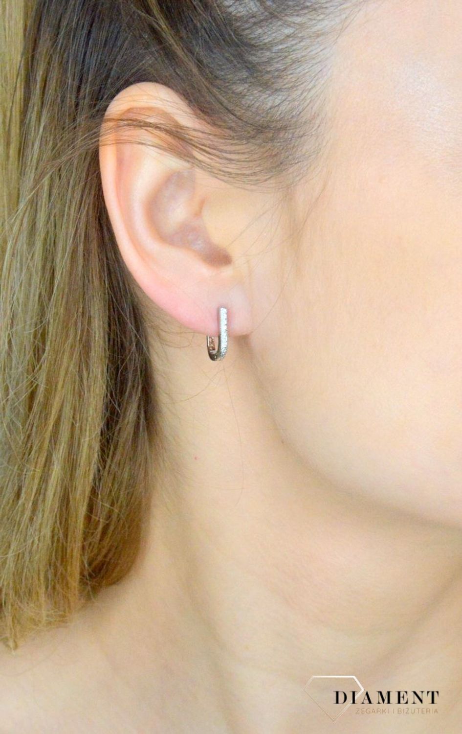 Srebrne kolczyki damskie 925 eleganckie z cyrkoniami IM0650623KA. Srebrne kolczyki damskie. Kolczyki srebrne z zapięciem angielskim. Srebrne kolczyki z cyrkoniami. Kolczyki srebrne angielskie na prezent..jpg