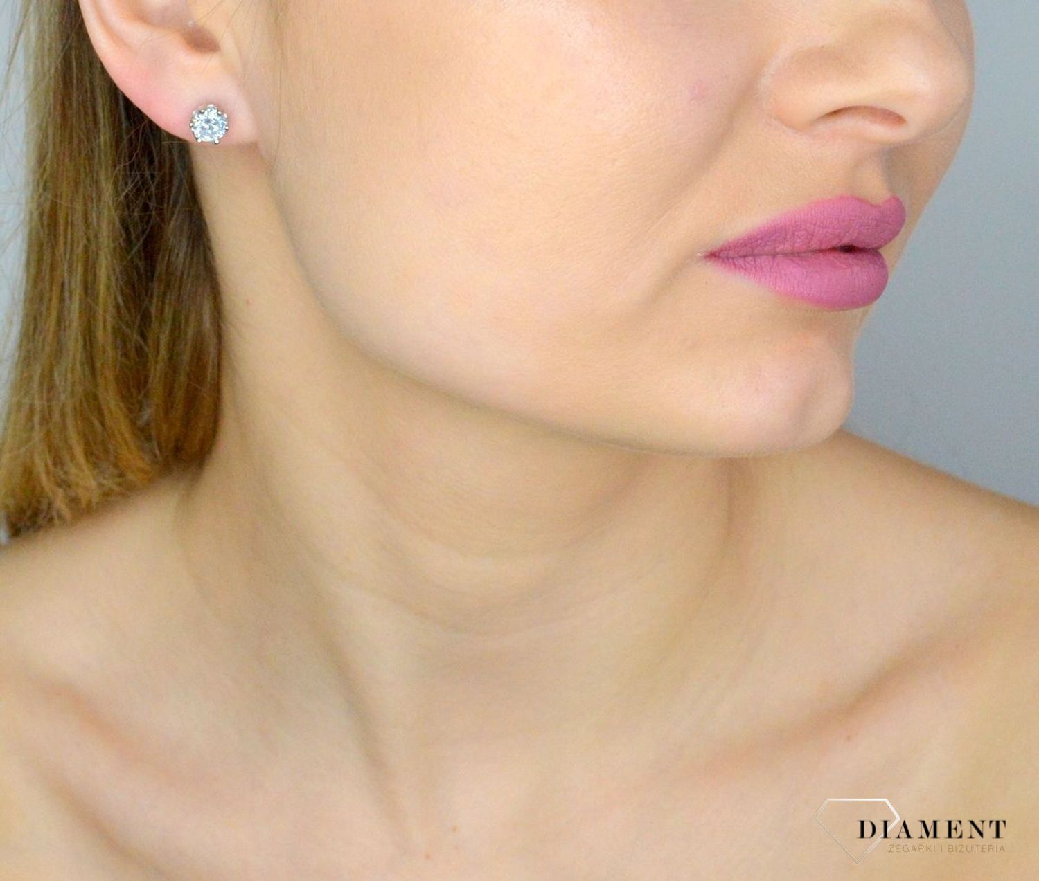 Srebrne kolczyki wkrętki 925 okrągłe cyrkonie IM0850423KSR. Srebrne kolczyki damskie. Srebrne kolczyki wkrętki. Kolczyki srebrne z okrągłą cyrkonią. Kolczyki srebrne idealne na prezent dla kobiety..jpg