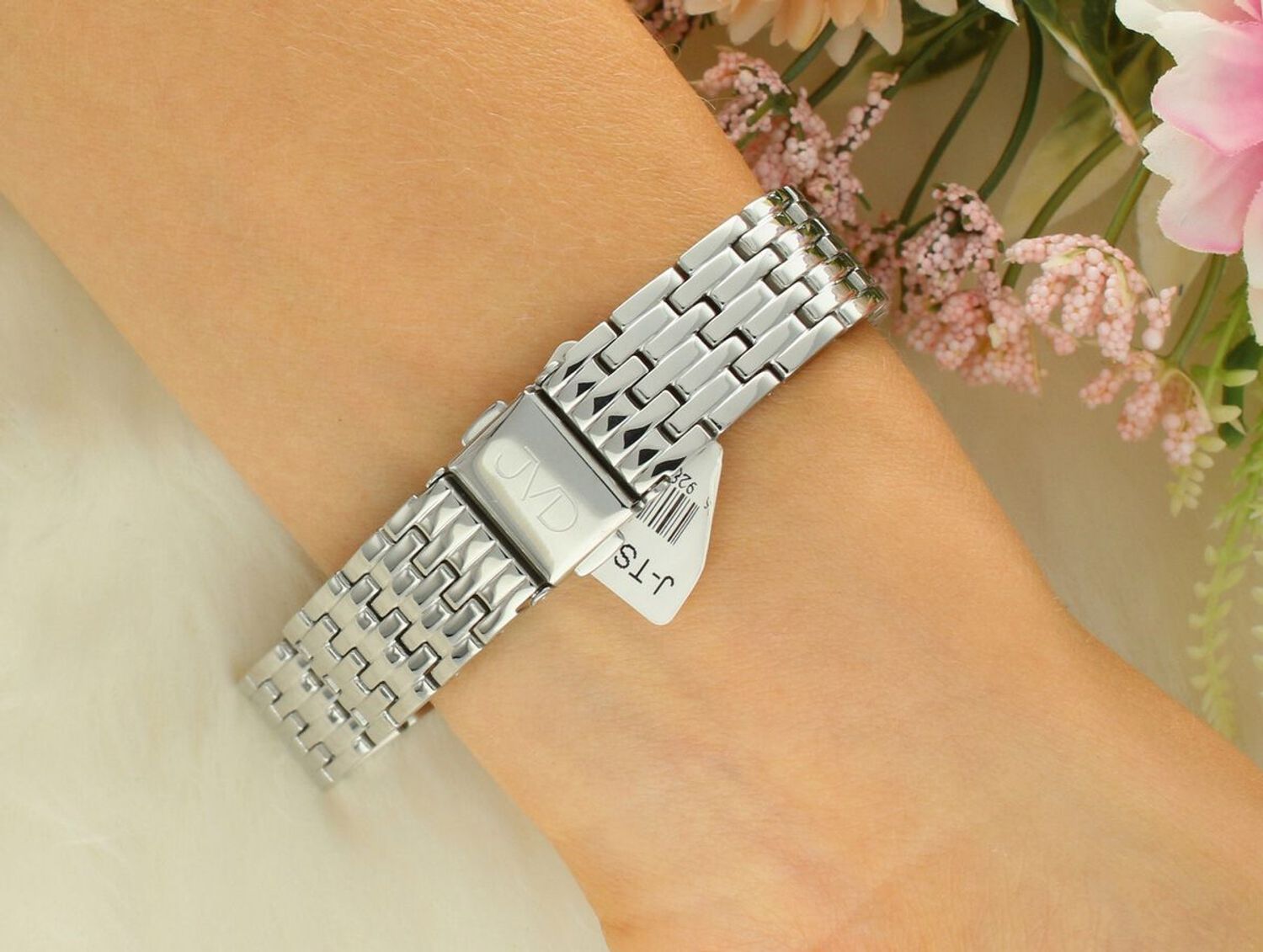 Damski zegarek JVD J‑TS30 z kopertą 36 mm w odcieniu różanego złota. Mechanizm Miyota, szkło hartowane, stalowa bransoleta, wodoszczelność 5 ATM. Stylowy i elegancki wybór na co dzień.1.jpg