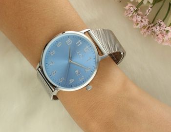 Stylowy zegarek JVD J-TS42 – niebieska tarcza, stal nierdzewna, bransoleta mesh, mechanizm Miyota, 5 ATM, szkło mineralne, średnica koperty 40 mm. Elegancja i wygoda.6d.jpg