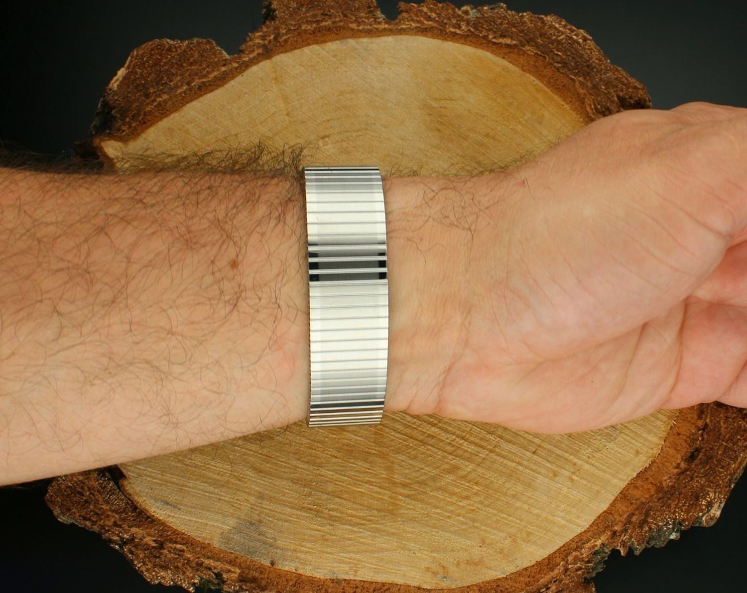 Zegarek męski JVD J1129.1 klasyczny na stalowej bransolecie.jpg