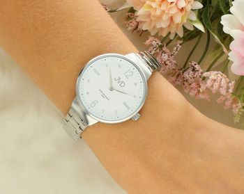 Zegarek damski JVD J4192.1 – stal nierdzewna, średnica 32 mm, pasek klasyczny, mechanizm Miyota, szkło mineralne, wodoszczelność 5 ATM. Klasyczny i elegancki.2s.jpg