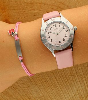 Zegarek dla dziewczynki JVD różowy J7216.2. Zegarek dziecięcy JVD. Zegarek dla dziewczynki. Zegarek dziecięcy różowy.jpg