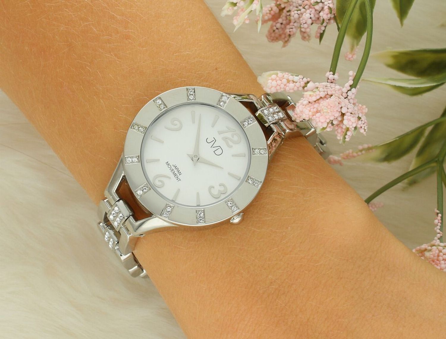 Zegarek damski JVD JC065.1 – elegancki, srebrny z cyrkoniami  Sklep Diament.jpg