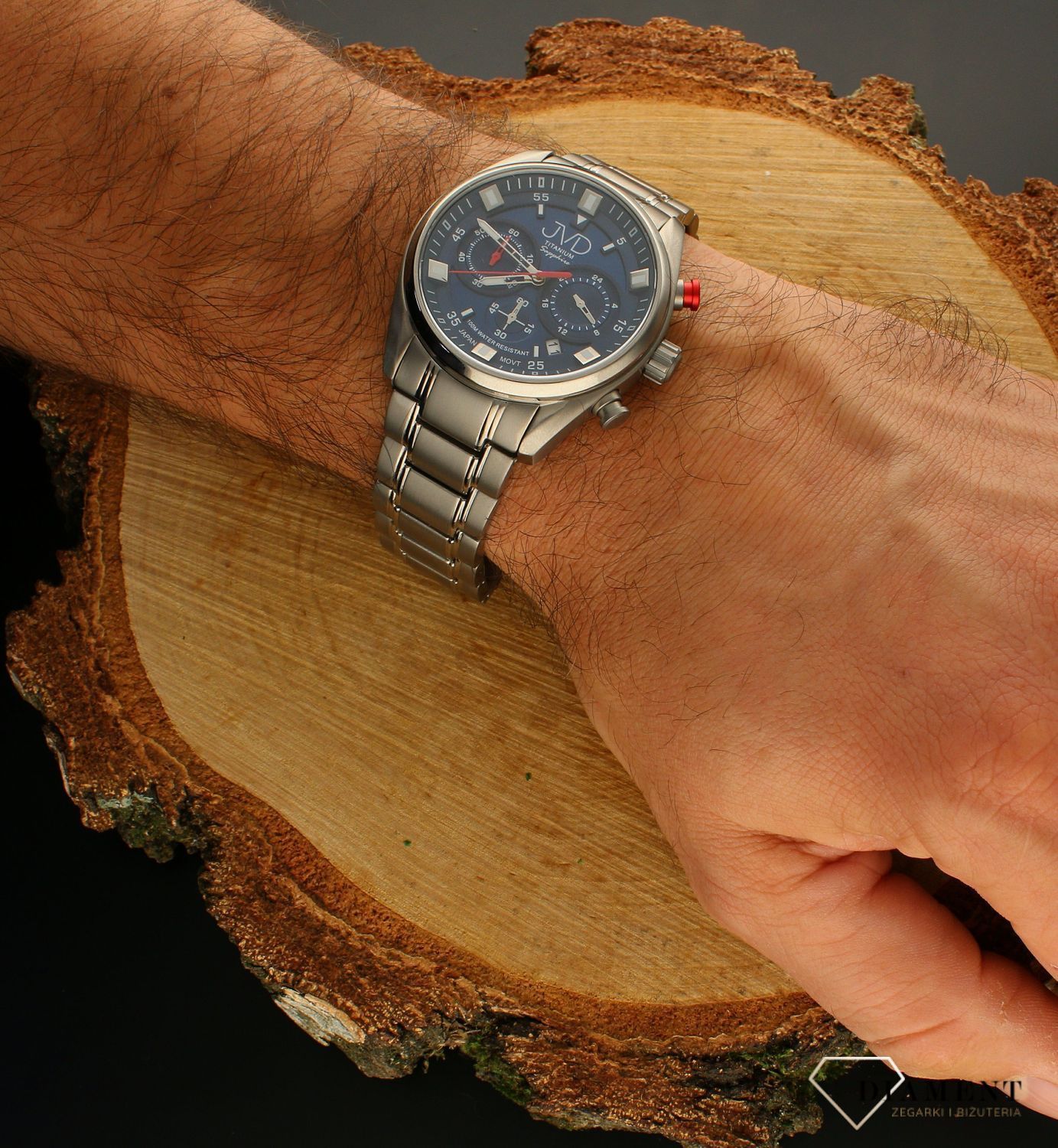 Zegarek męski JVD tytanowy na bransolecie Chronograf granat JE2005.2. Zegarek męski srebrny. Zegarek tytanowy. Zegarek męski na bransolecie. Zegarek z datownikiem. Zegarek męski klasyczny. Zegarek ze stoperem. Zegarek idealn.jpg