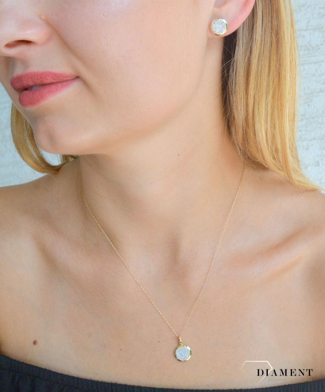 Kolczyki złote Okrągłe medaliony z 74 Diamentami 585 JE3966Y.jpg