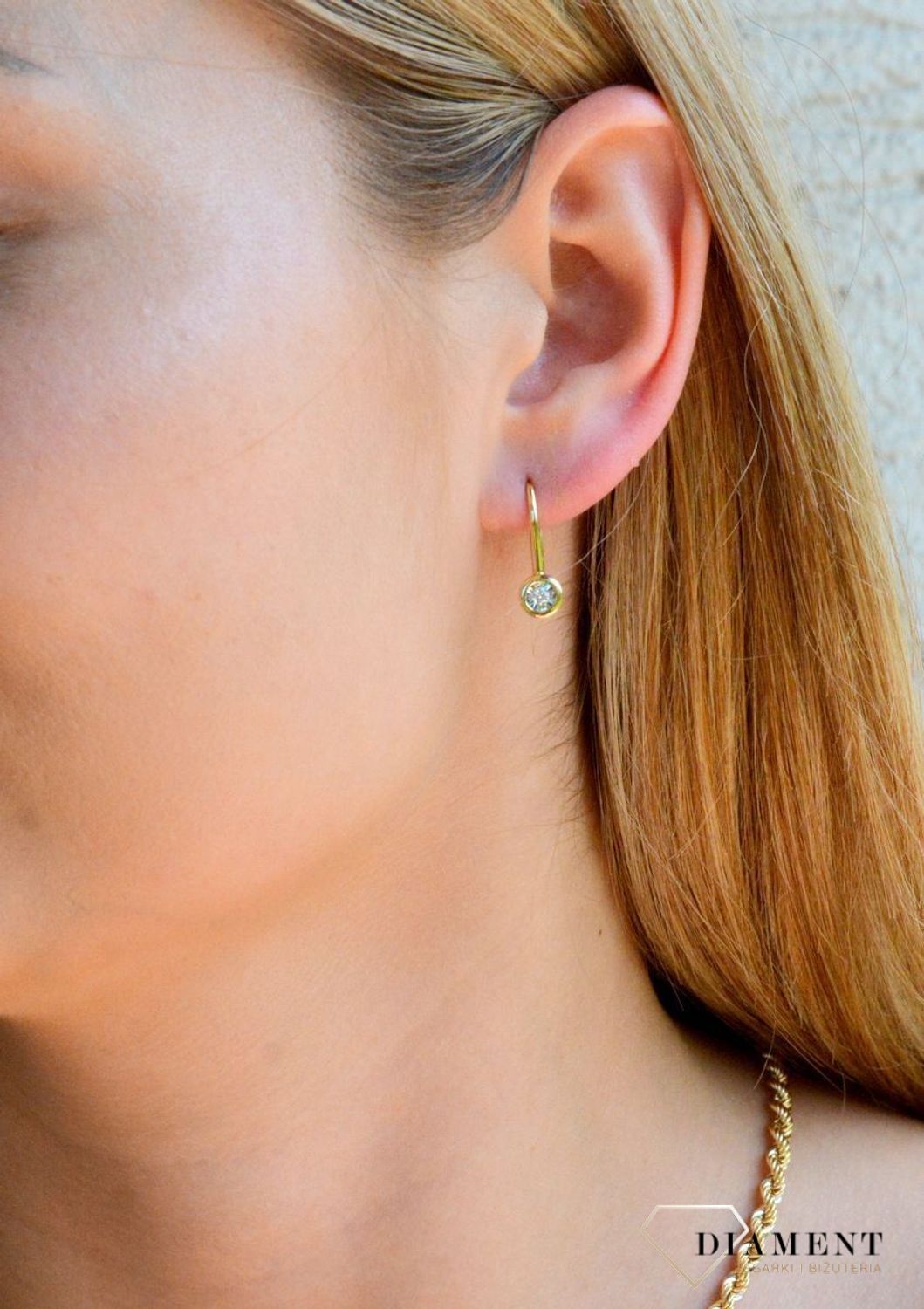 Złote kolczyki damskie 585 Kolczyki o zapięciu angielskim z Diamentami 0,10 ct  JE4485Y-Z (2).jpg