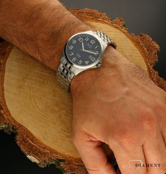 Zegarek męski JVD na bransolecie 'Czytelna tarcza' granatowa JE612.2. Klasyczny męski zegarek. Zegarek na prezent, na rocznicę. Czytelny zegarek męski. Pomysł na prezent dla mężczyzny. Darmowa wysyłka (1).jpg