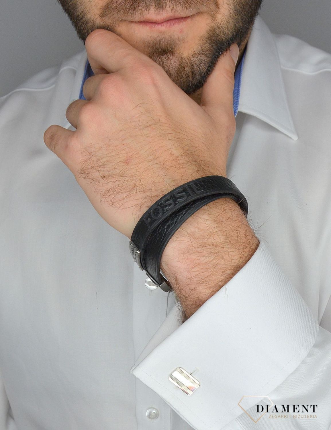 Bransoletka męska FOSSIL czarna skóra JF03189040v.jpg