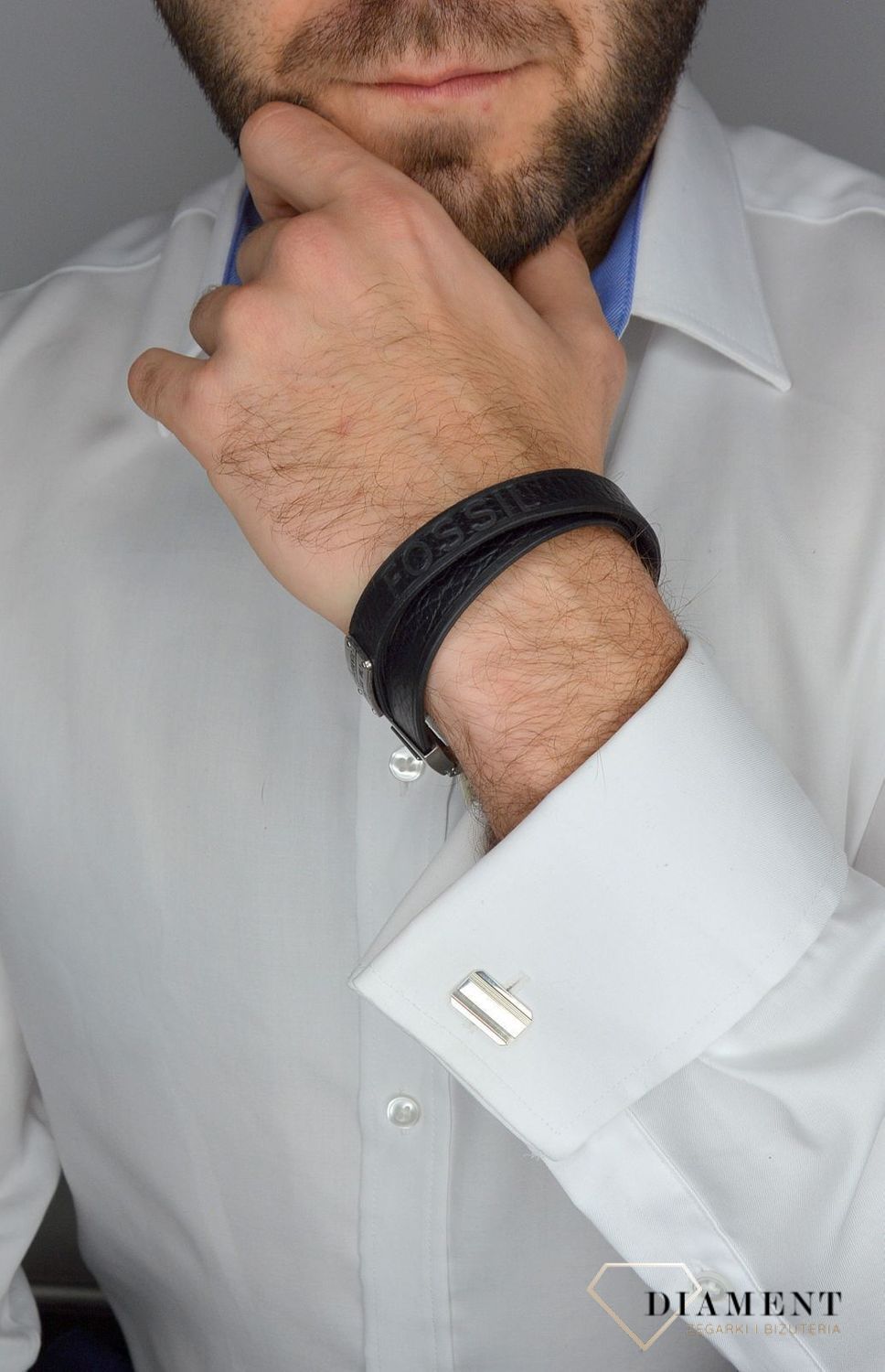 Bransoletka męska FOSSIL czarna skóra JF03189040v.jpg