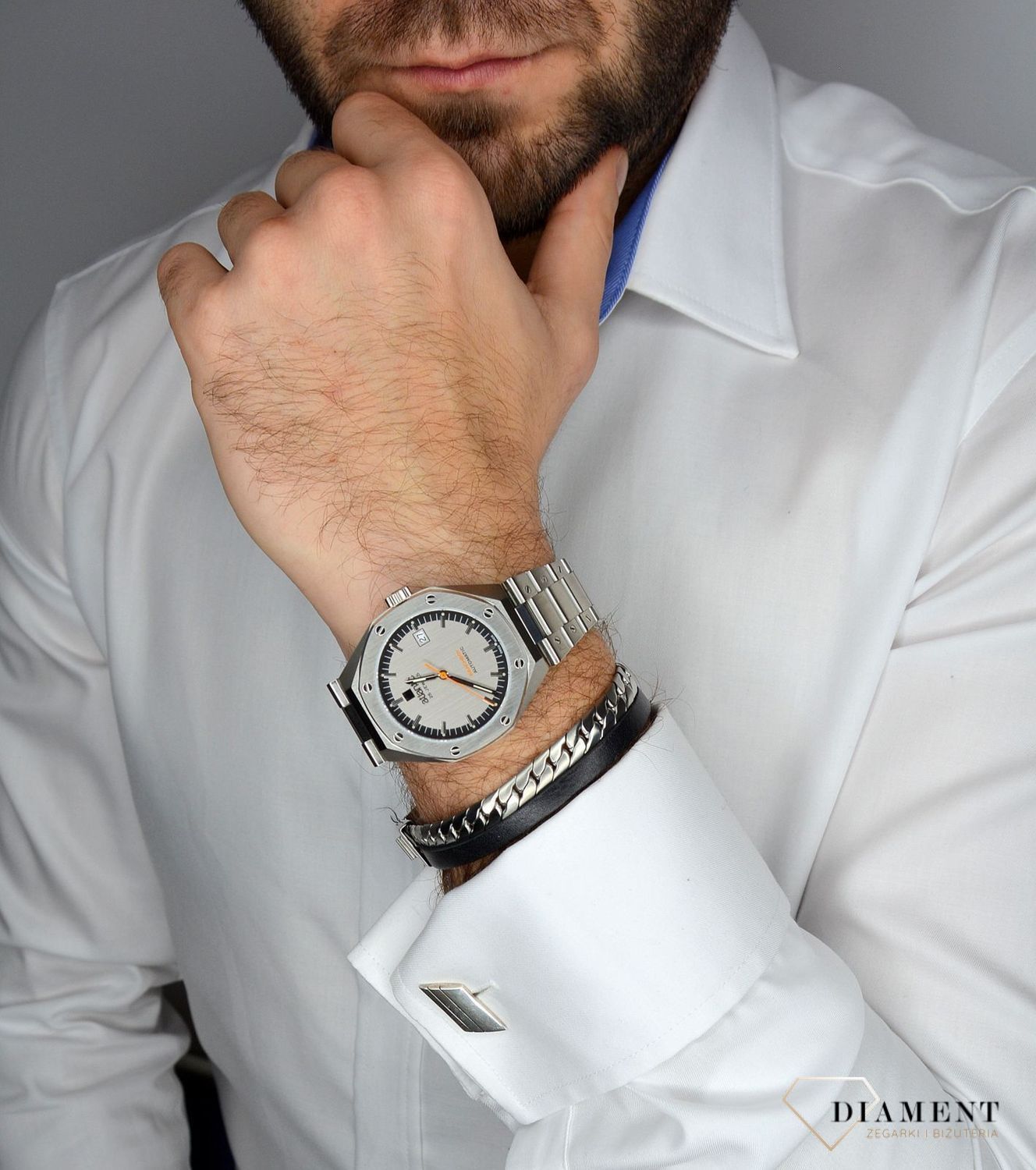 Bransoletka męska Fossil ze skóry naturalnej i stalową bransoletą JF03634040. Bransoletka męska Fossil. Bransoletka męska ze skóry naturalnej w kolorze czarnym oraz stalową bransoletą, razem tworzą modne połączenie..jpg