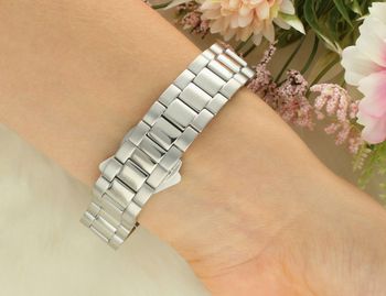 Stylowy zegarek damski JVD JG1011.3 z kopertą 36 mm, stal nierdzewna z powłoką IPGold, mechanizm Miyota, szkło mineralne, datownik, wodoszczelność 5 ATM. Idealny na co dzień i na prezent.ed5.jpg