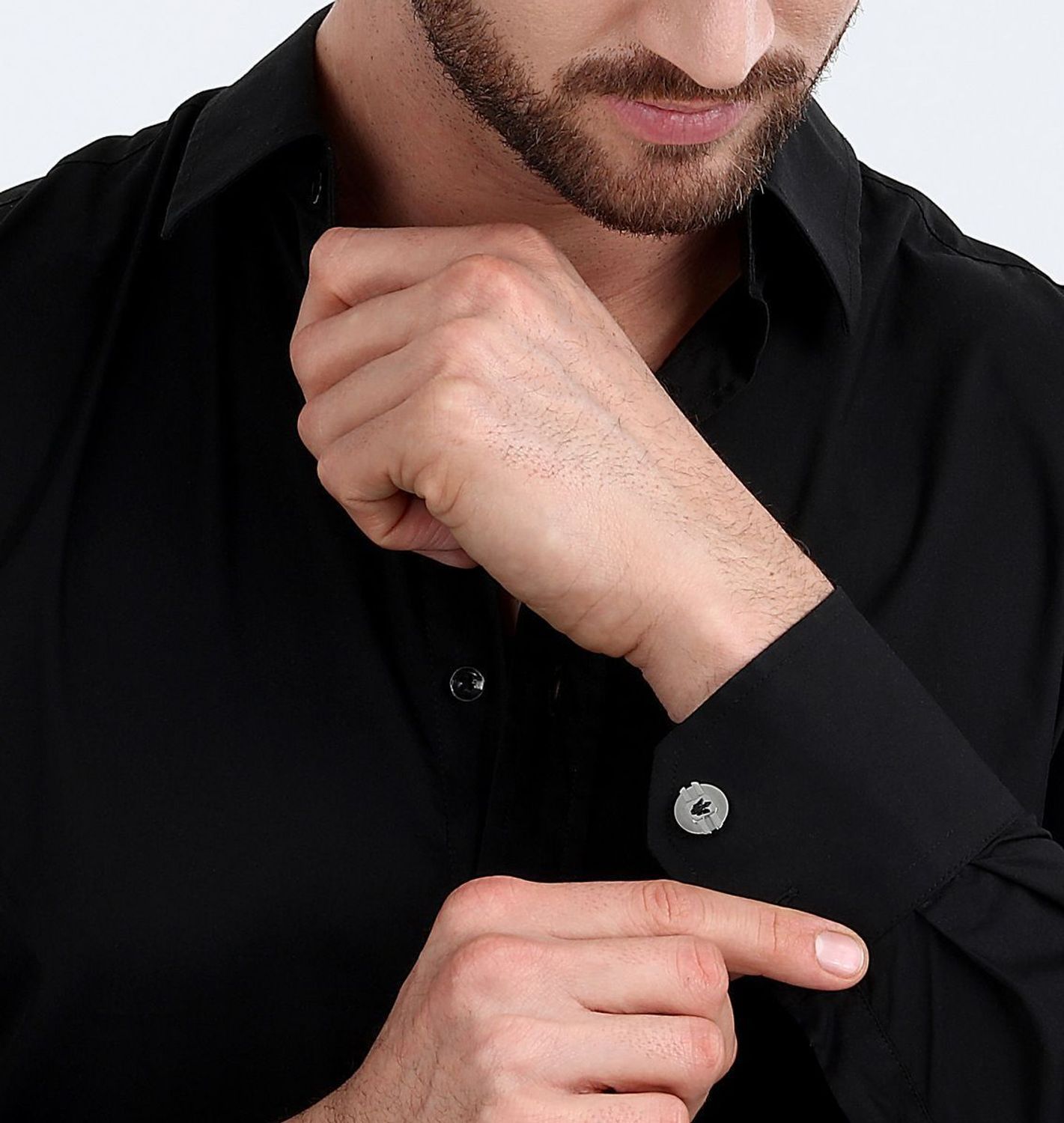 Stalowe spinki do mankietów Maserati okrągłe z logo JM223ATK21.  Spinki do mankietów. Stalowe spinki do mankietów. Spinki Maserati do mankietów. Biżuteria męska Maserati..jpg