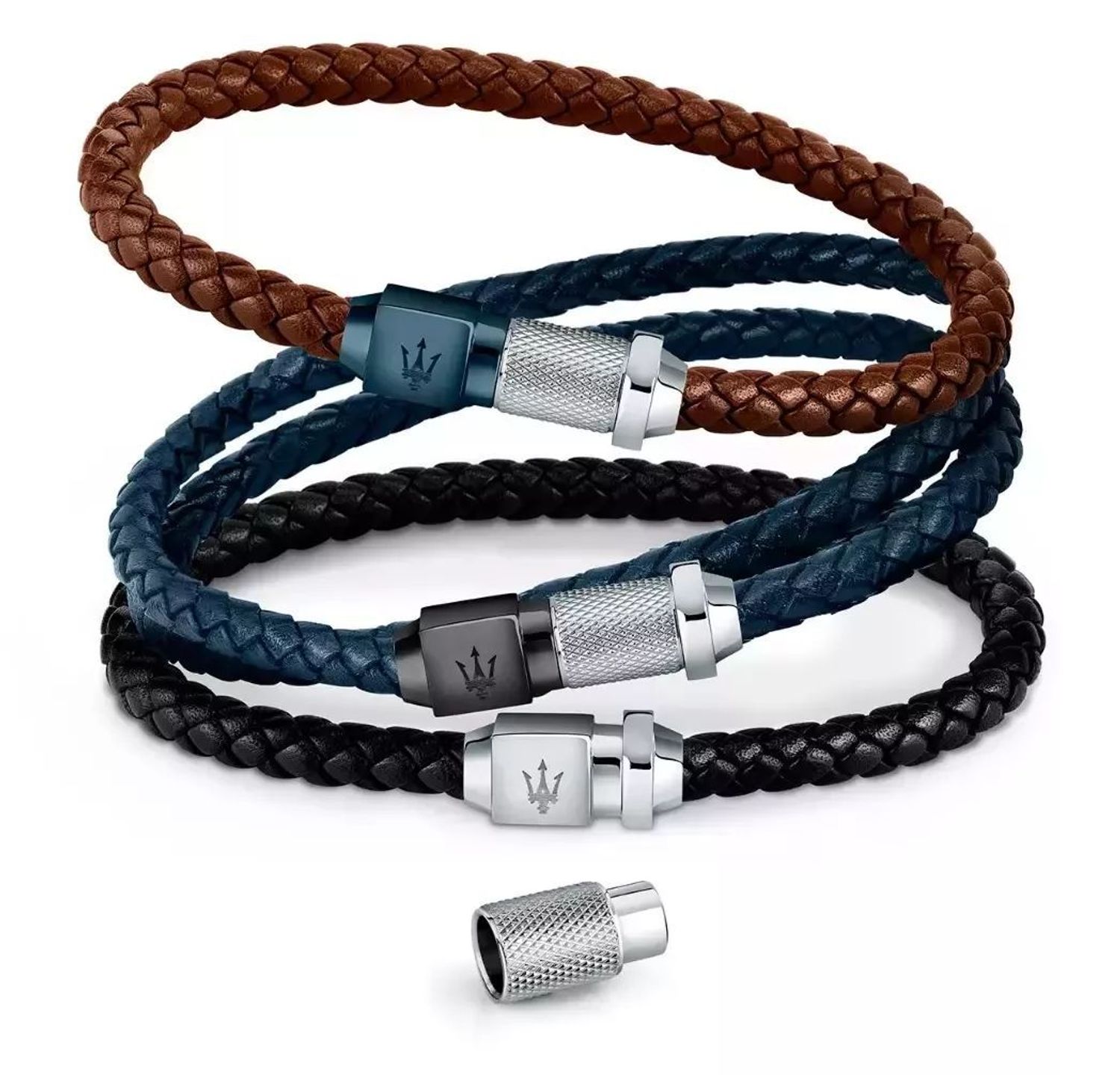 Bransoletka męska Maserati skórzana czarna plecionka JM223AVE17. Męska bransoletka Maserati. Bransoletka męska z logo. Bransoletka męska Maserati. Bransoletka włoskiej marki Maserati na prezent dla mężczyzny..jpg