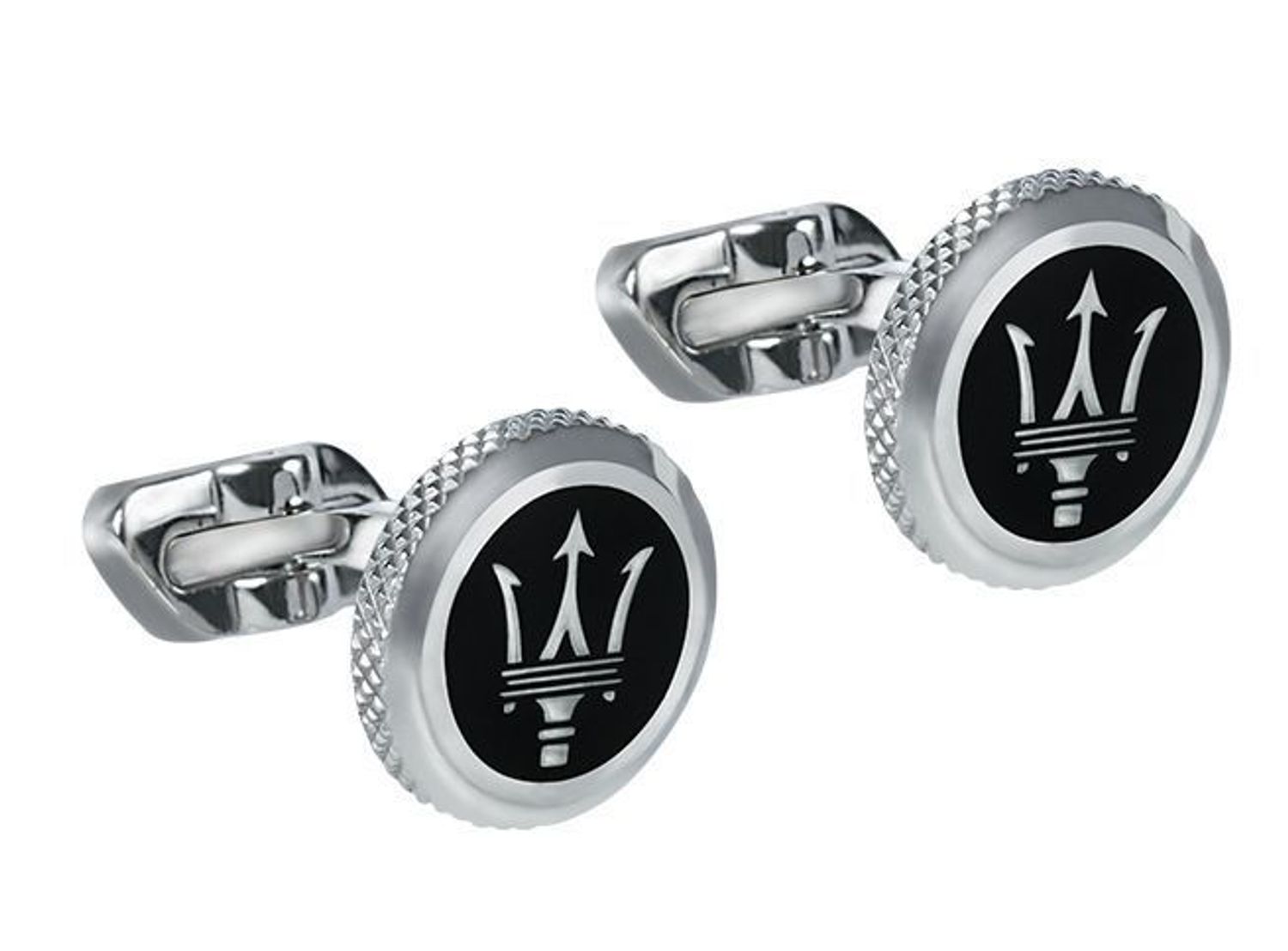 Stalowe spinki do mankietów Maserati okrągłe z czarnym logo JM416AIL03. Spinki do mankietów. Stalowe spinki do mankietów. Spinki Maserati do mankietów. Biżuteria męska Maserati..jpg