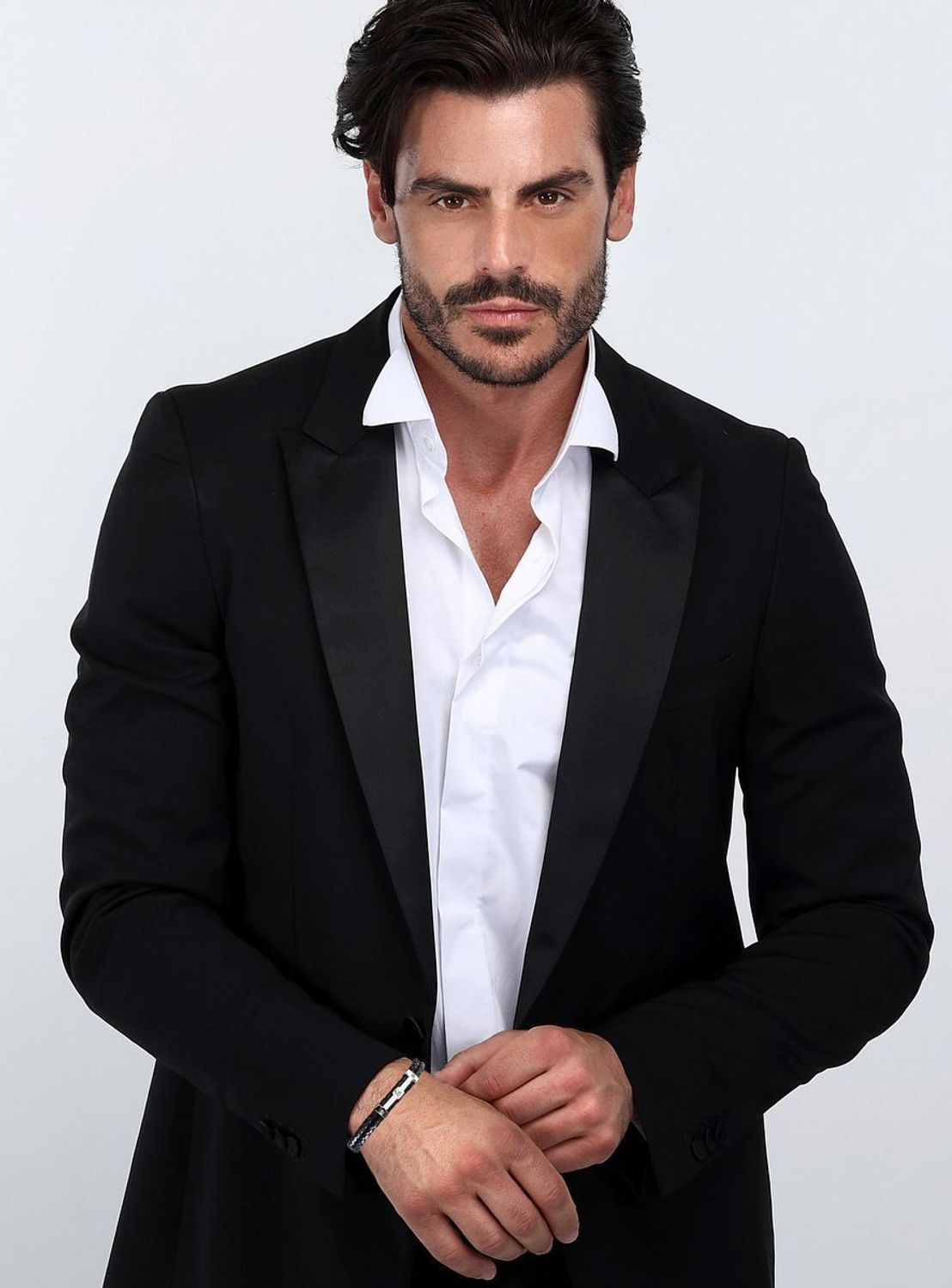 Bransoletka męska Maserati czarna skóra podwójna plecionka JM422AVE11 stal (2).jpg