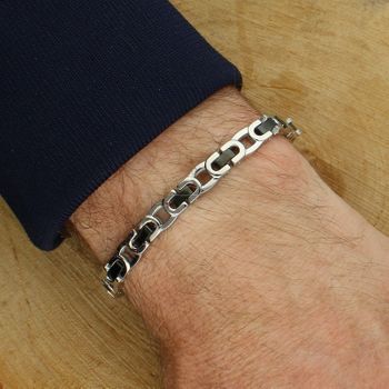 Męska bransoleta Maserati JM425AVD98 – stalowa, srebrno-czarna, trójząb Maserati black.jpg