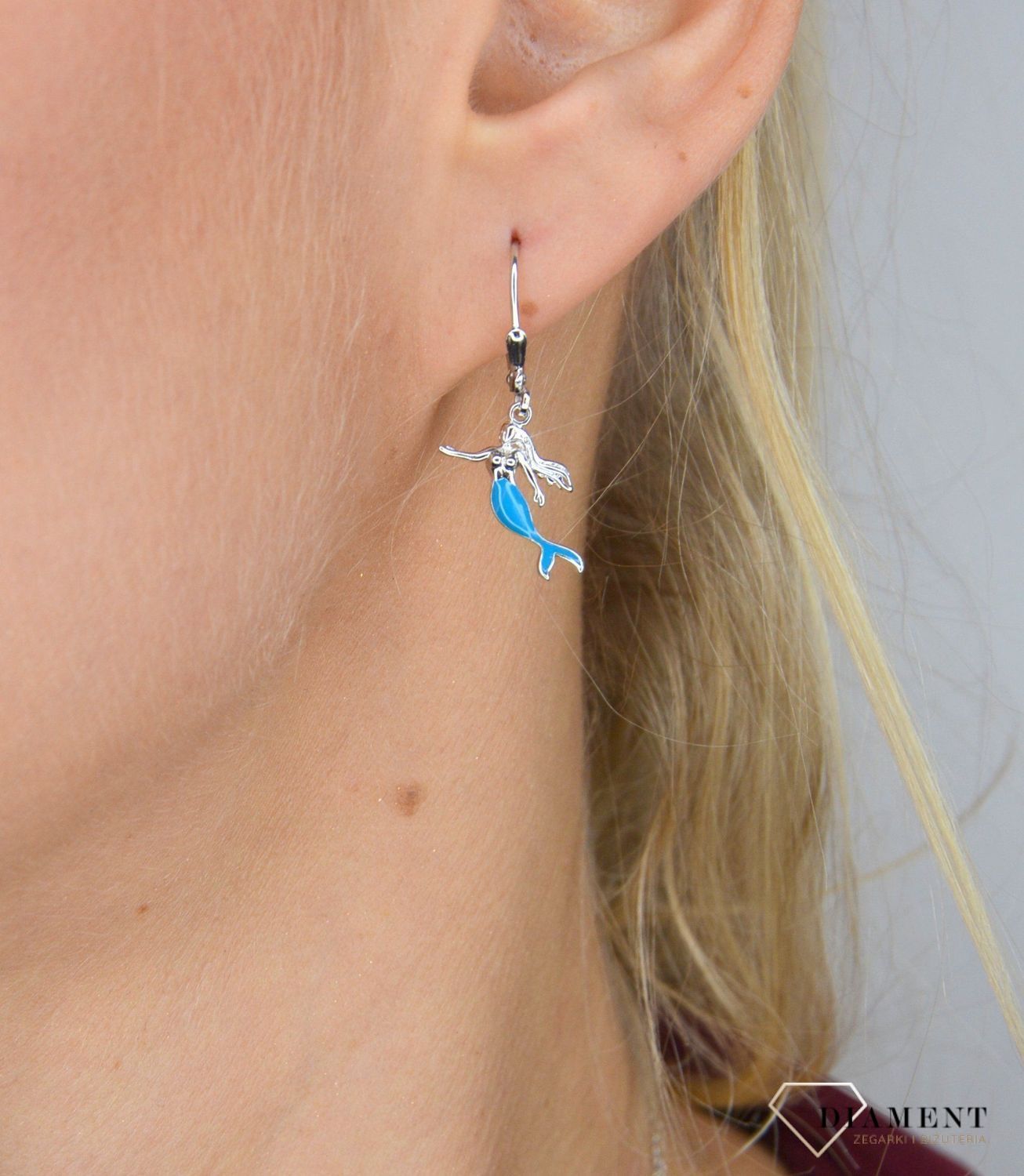 Kolczyki srebrne wiszące syreny JMAD0016SE00. ✅ Kolczyki srebrne wiszące syreny w kolorze niebieskim. ✅.jpg