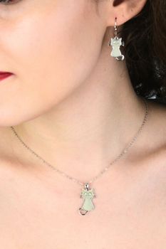 Dziecięce srebrne kolczyki MINET KOTY świecące w ciemności. Rodowane srebro Ag 925, bezpieczne zapięcie angielskie. Idealne na prezent. Sprawdź! (4).jpg