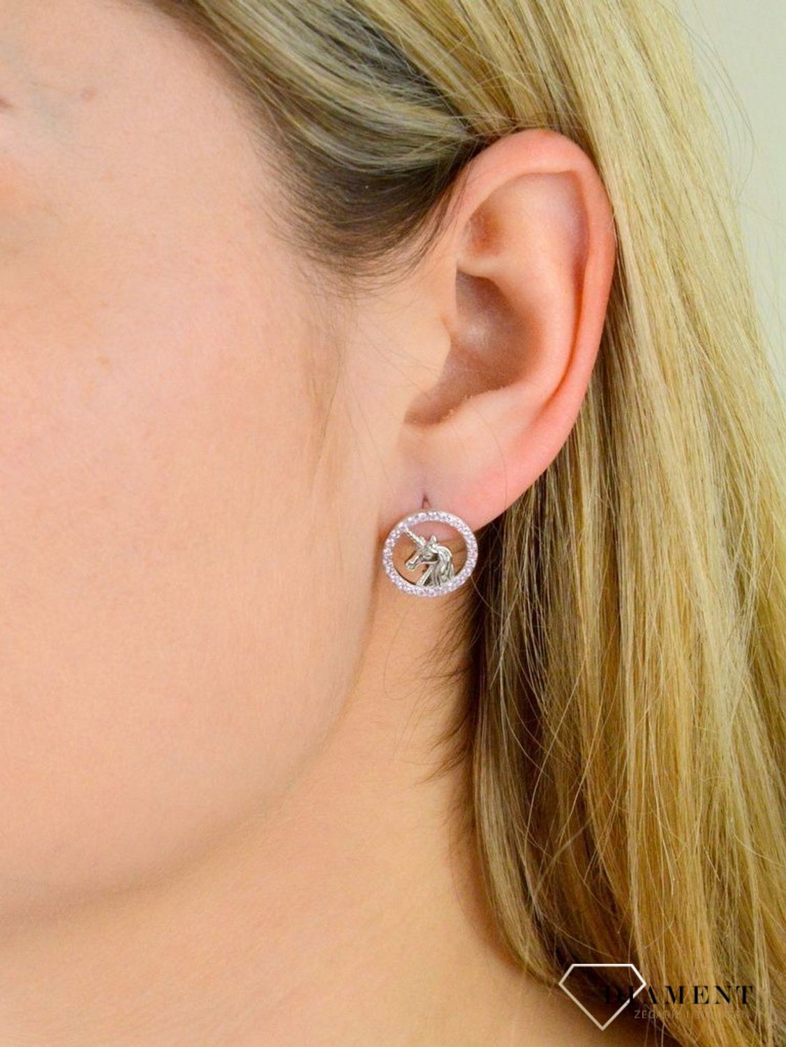 Srebrne kolczyki 'Jednorożce otoczone różowymi cyrkoniami' JMAD0028PE00.jpg