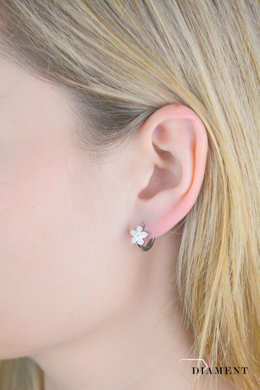 Srebrne kolczyki damskie 925 kwiatek w opalu JMAD0043WE00.jpg