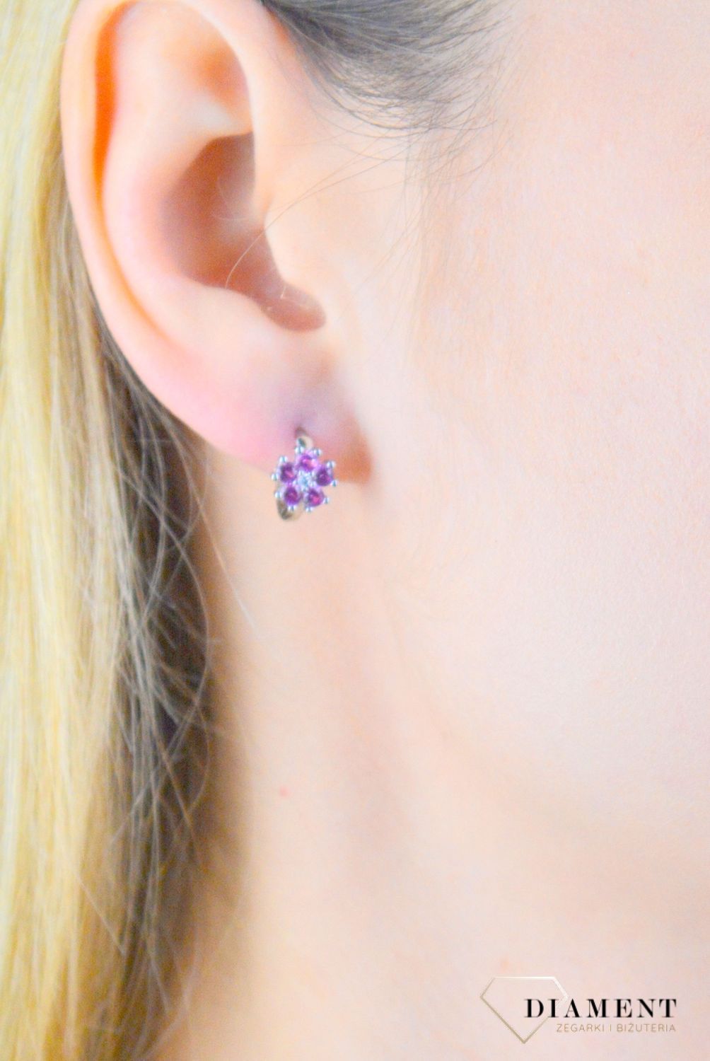 Kolczyki kółeczka kwiatki z cyrkonią różową próba 925, JMAD0055PE00.jpg