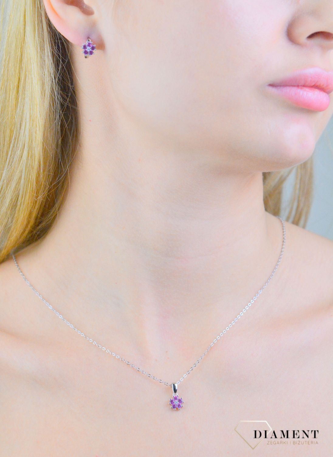 Naszyjnik srebrny kwiat z białymi i różowymi cyrkoniami próba 925, JMAD0055PN Naszyjnik wykonany z najwyższej jakości srebra. Idealny pomysł na prezent dla każdej kobiety..jpg