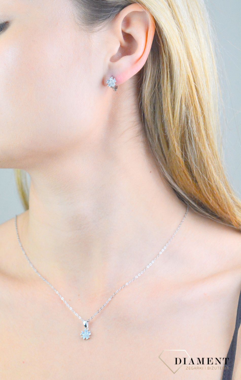 Naszyjnik srebrny kwiatek z białą cyrkonią próba 925, JMAD0055SN22.jpg