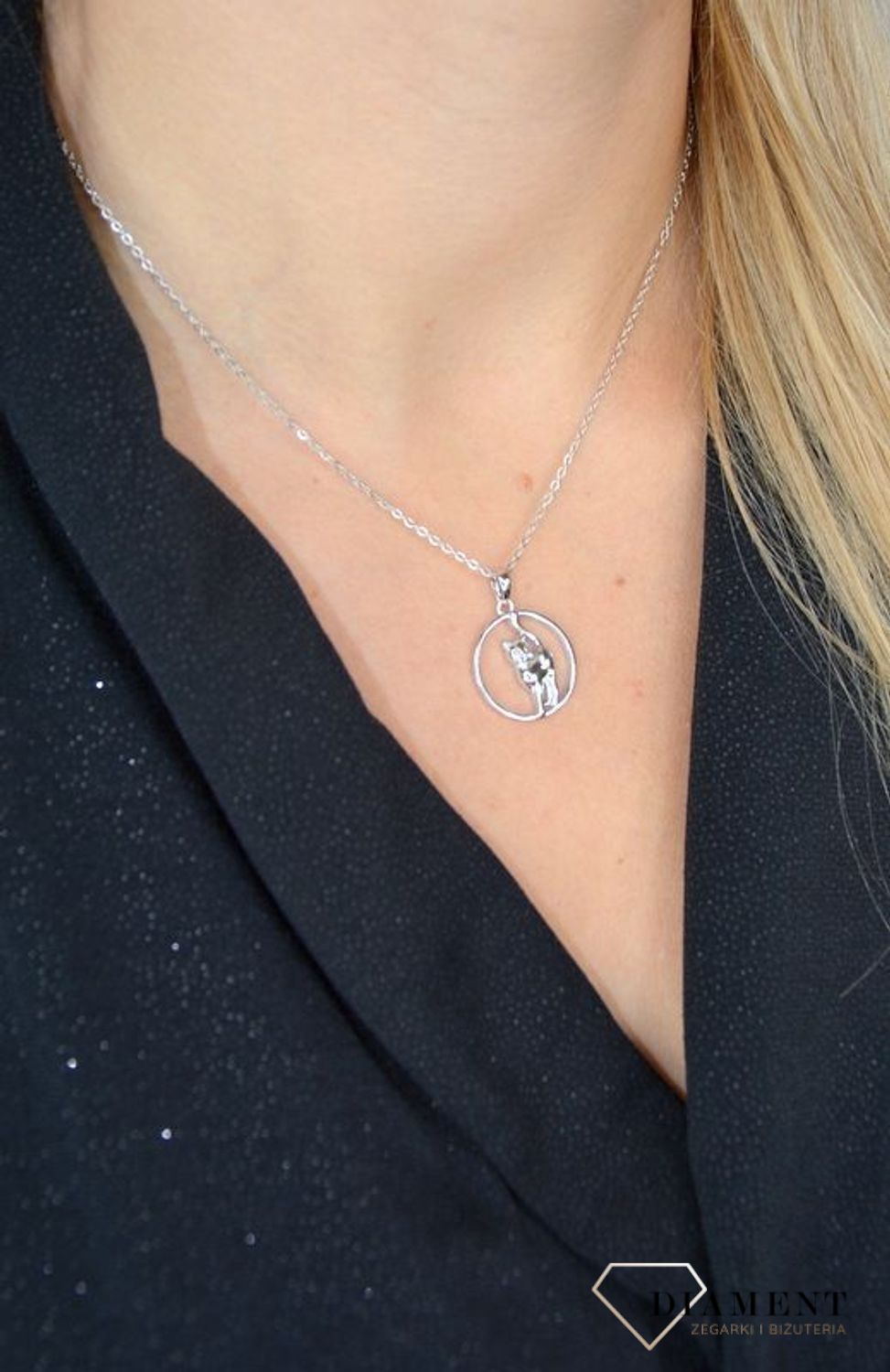 Srebrny naszyjnik dla kociary 'Srebrny kotek' JMAN0036CN42.jpg