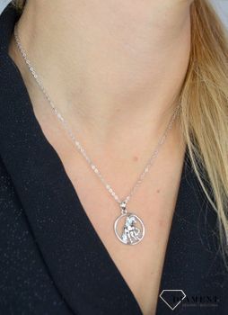 Naszyjnik srebrny 'Biegnący koń'. Prezent dla dziewczyny która kocha konie. Naszyjnik srebrny konik w kółeczku. Prezent dla dziewczynki która lubi konie (4).JPG