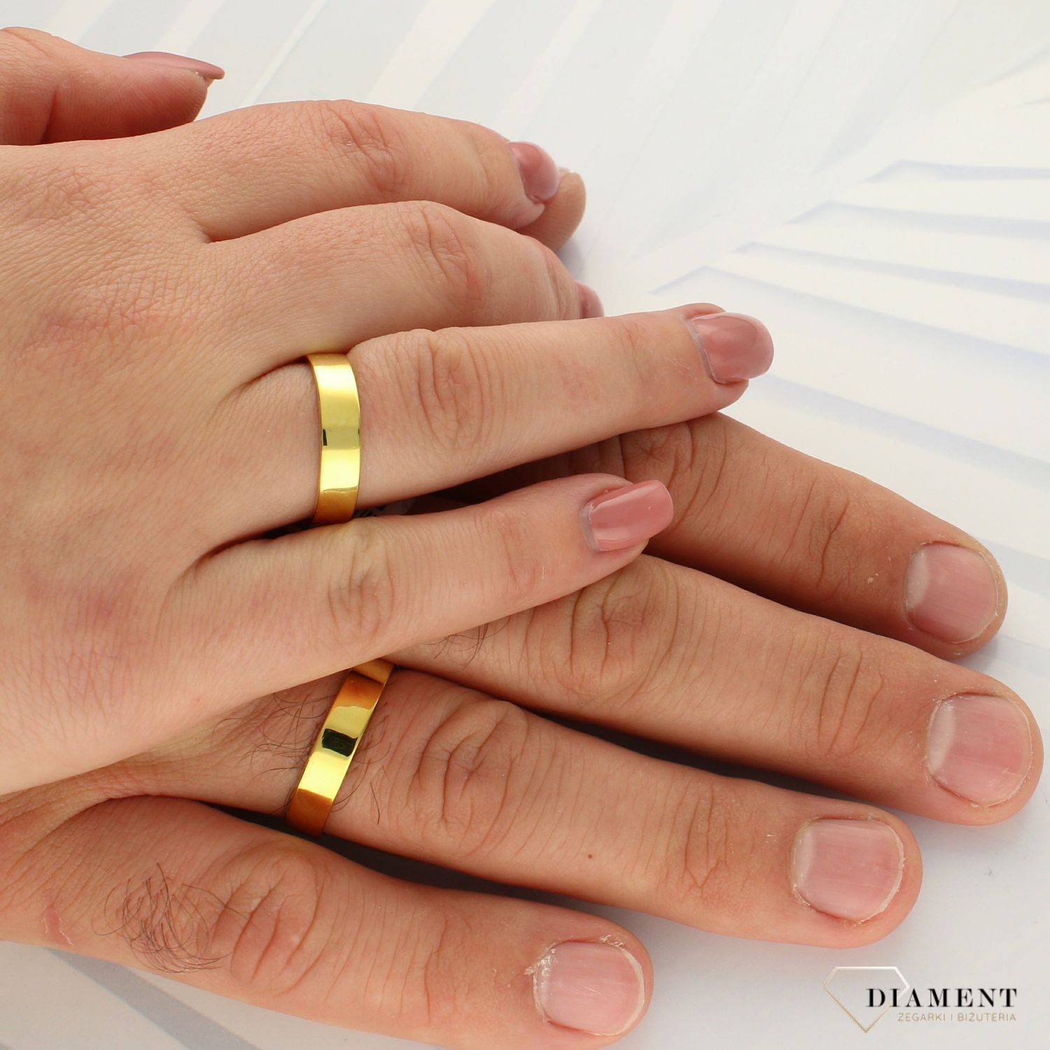 Pozłacana obrączka tradycyjna płaska 5 mm srebro 925.jpg