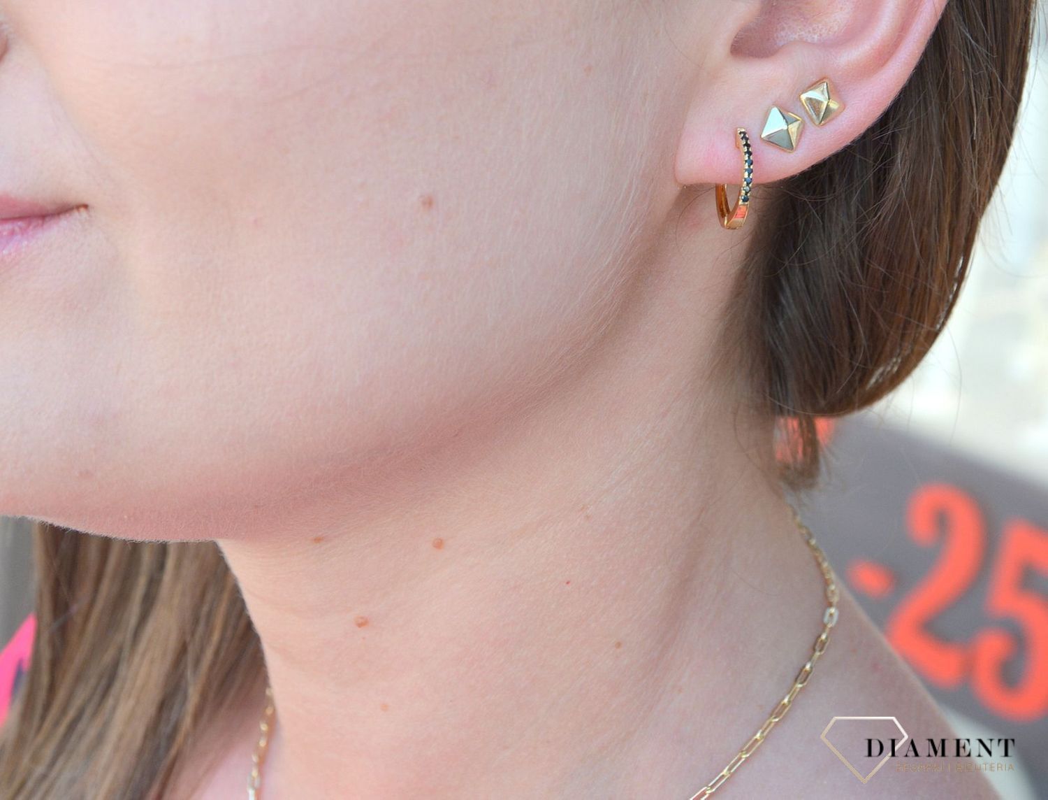 Srebrne pozłacane kolczyki kółka z czarną cyrkonią JMAN0179KE00.jpg