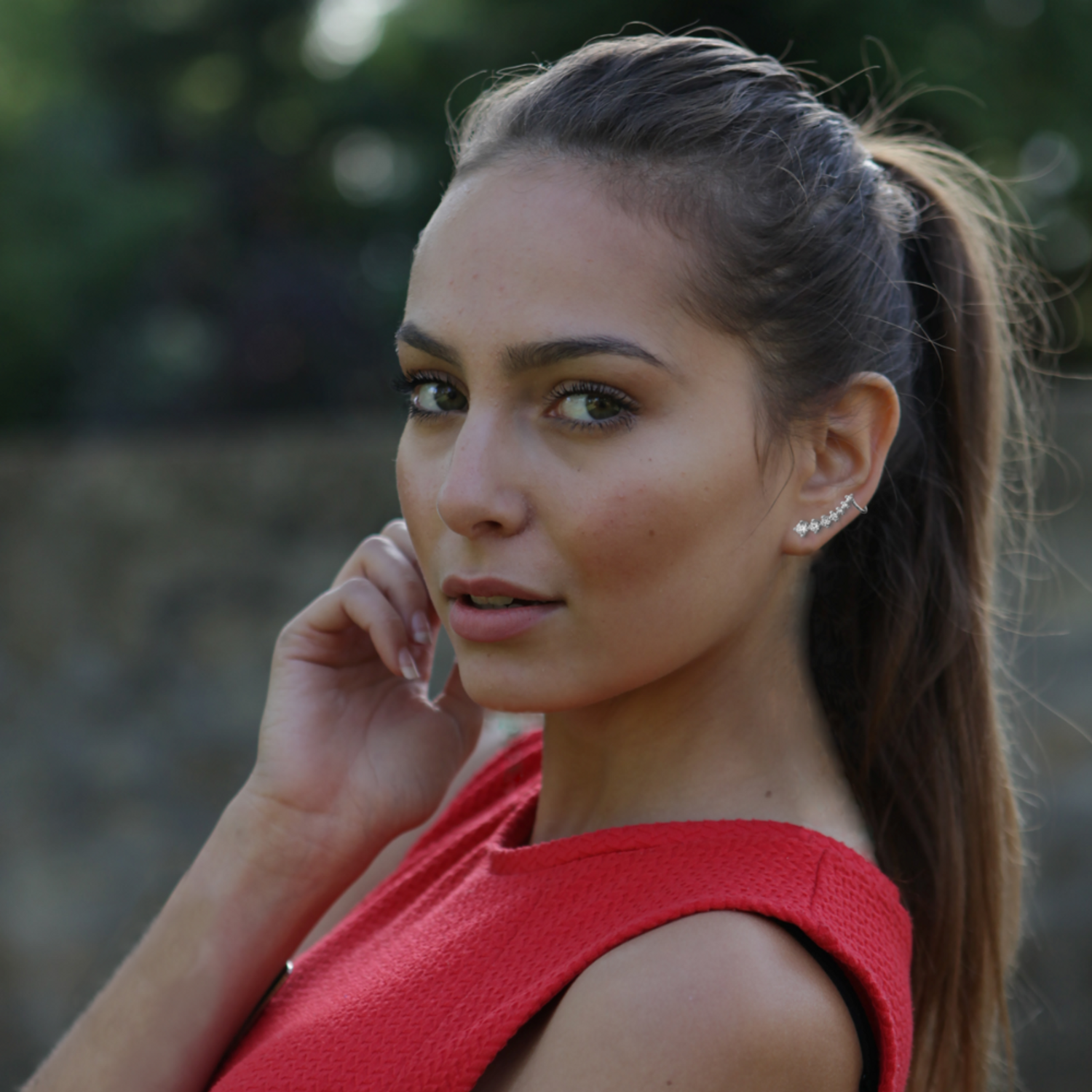 Kolczyki srebrne nausznice z białą cyrkonią JMAN0254SE00.jpg