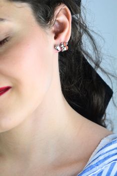 Kolczyki dziecięce srebrne JMAN0345VE01 – wiewiórka i żołądź, próba 925 (3).jpg