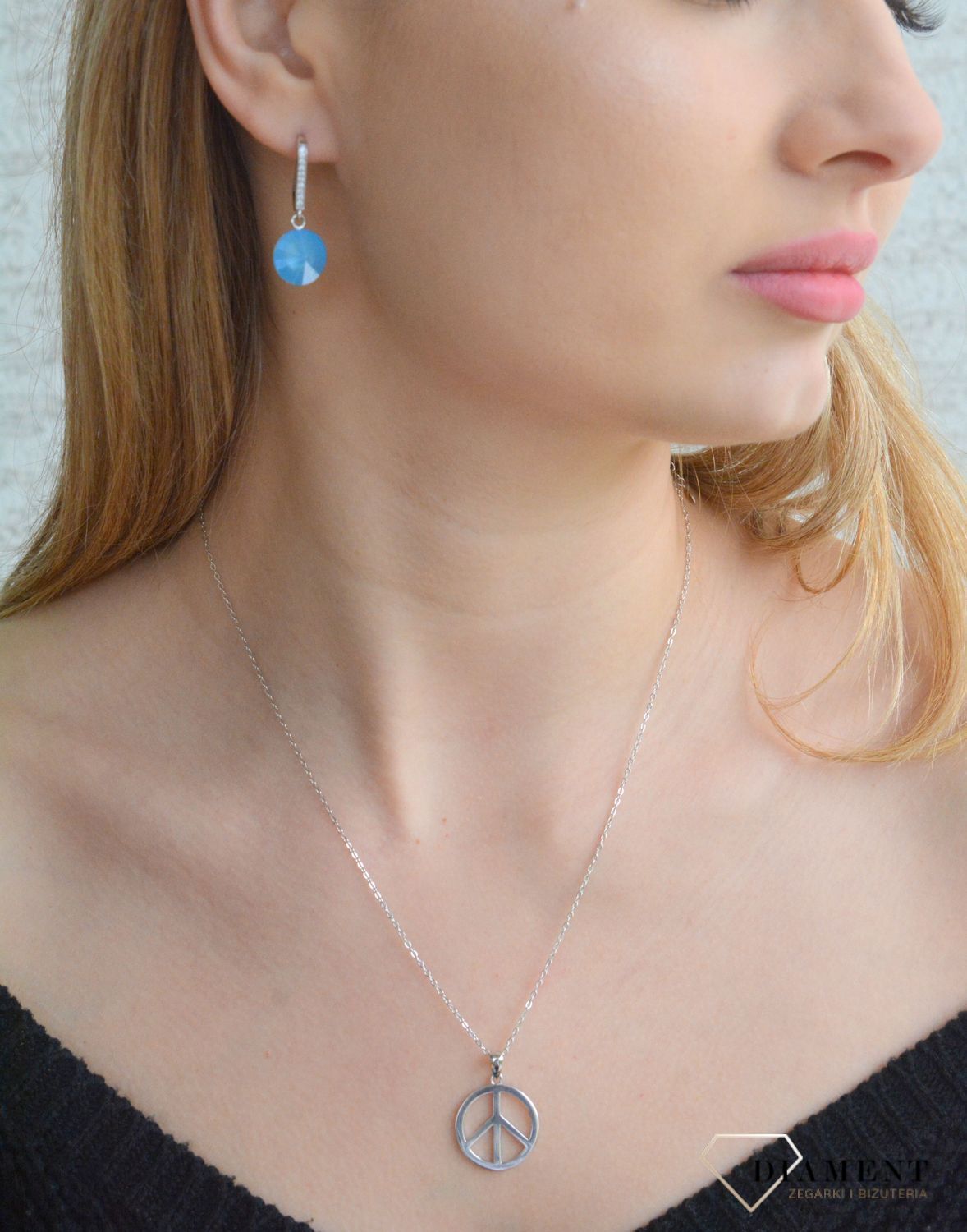 Srebrny naszyjnik damski 925 celebrytka z pacyfką 50 cm. Srebrny naszyjnik damski. Naszyjnik srebrny celebrytka. Naszyjnik damski celebrytka z pacyfką. Naszyjnik srebrny z pacyfką na prezent (2).jpg