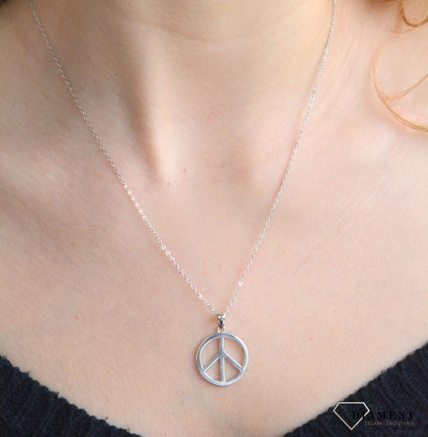 Srebrny naszyjnik damski 925 celebrytka z pacyfką 50 cm. Srebrny naszyjnik damski. Naszyjnik srebrny celebrytka. Naszyjnik damski celebrytka z pacyfką. Naszyjnik srebrny z pacyfką na prezent (2).jpg