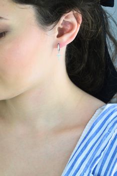 MINET srebrne kolczyki krzyże z cyrkoniami – rodowane srebro 925 (3).jpg