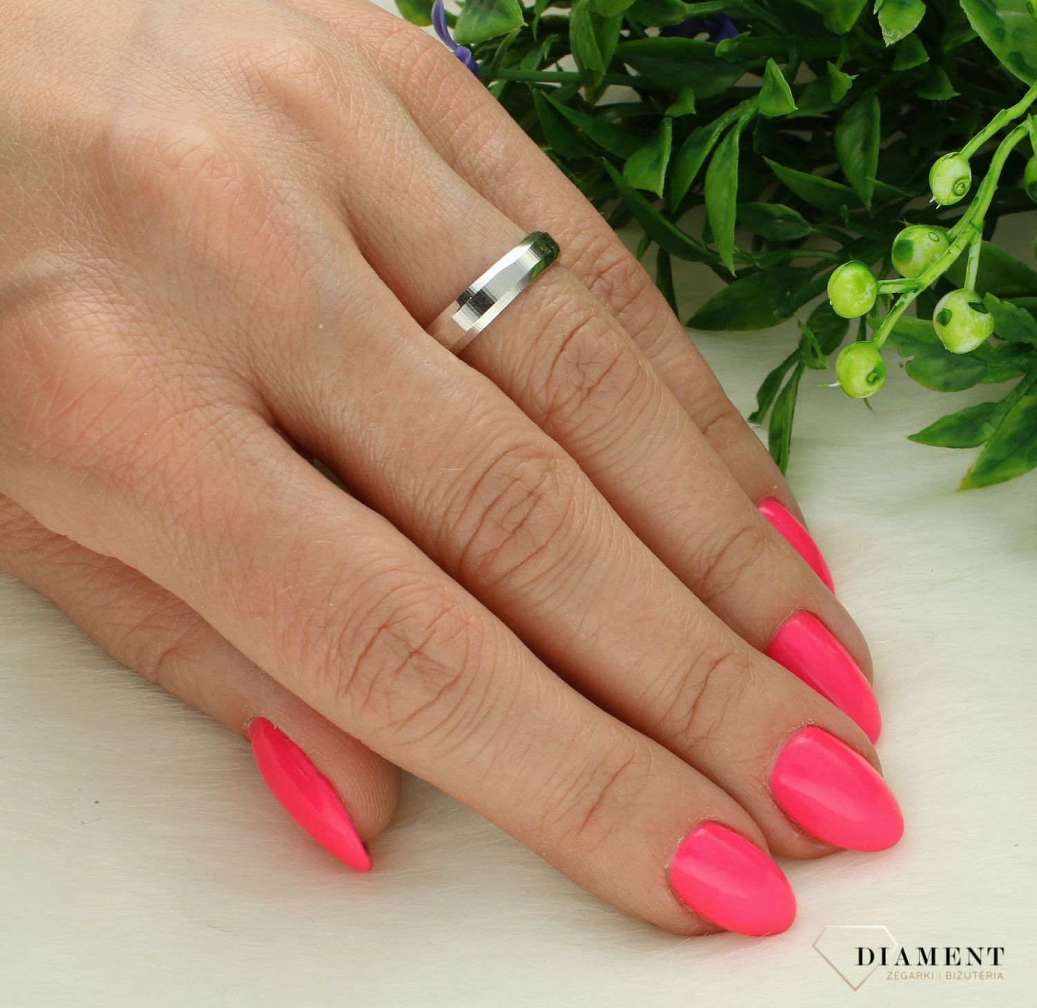 Srebrna obrączka ślubna ścięte boki 4,5 mm JMAN0449SR.jpg