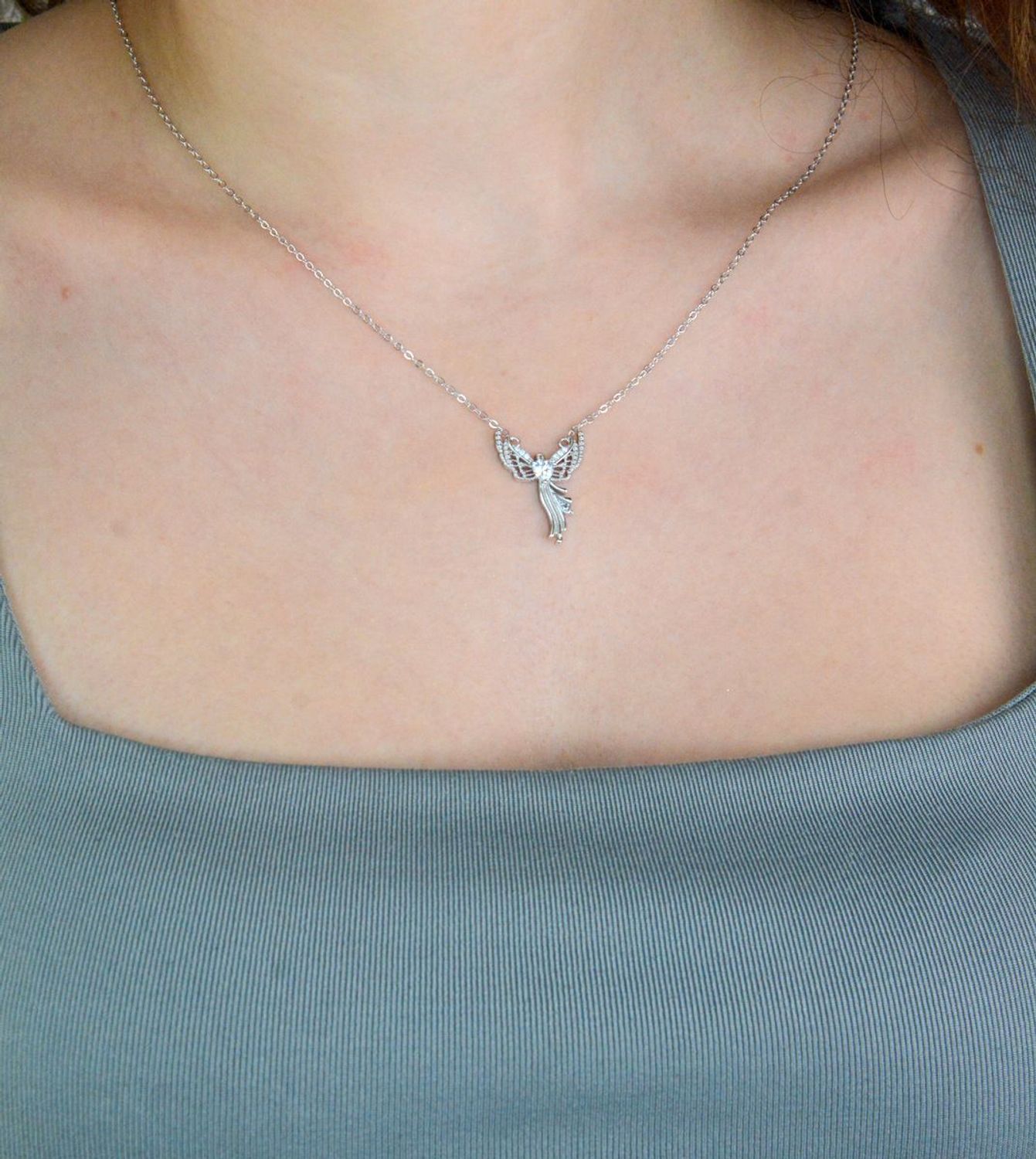 Naszyjnik srebrny anioł z cyrkonią próba 925, JMAN0461SN Naszyjnik wykonany z najwyższej jakości srebra. Idealny pomysł na prezent dla każdej kobiety. Wykonany z próby 925 będzie idealnym 1.jpg