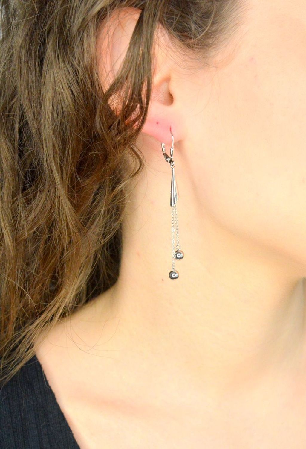 kolczyki srebrne wiszące z kulkami JMAN0558SE00.jpg