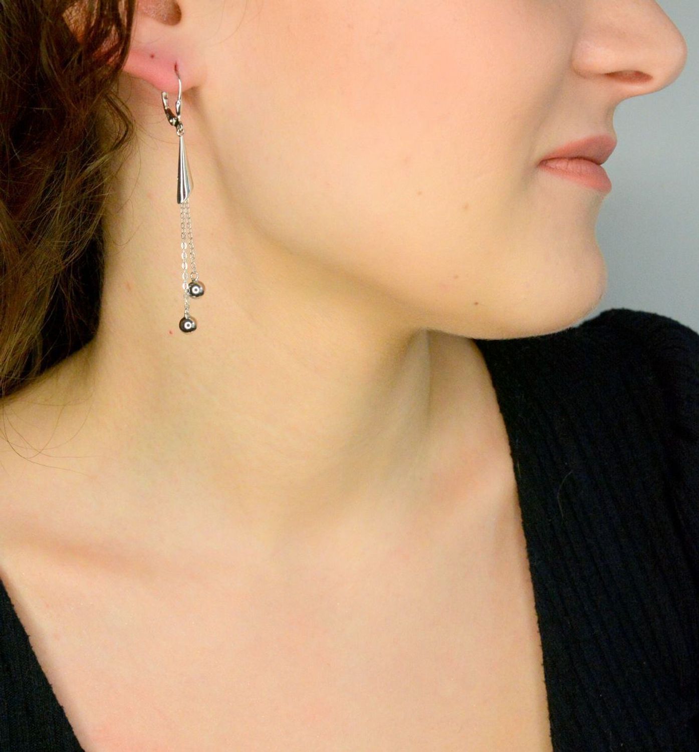 kolczyki srebrne wiszące z kulkami JMAN0558SE00.jpg