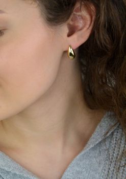 Eleganckie kolczyki srebrne pozłacane 💛 JMAN0564GE01 w kształcie łezek. Srebro próby 925, długość 1,7 cm, szerokość 8 mm, waga 4,40 g, zapięcie bigiel angielski. Stylowa biżuteria dla kobiet! (3).JPG