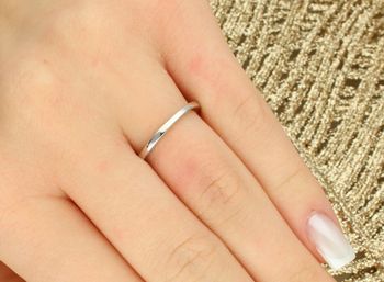 MINET pierścionek srebrny rodowany kropla z białymi cyrkoniami tył.jpg