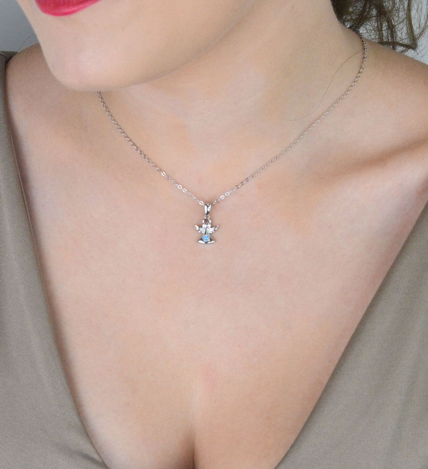 MINET dziecięcy srebrny naszyjnik z aniołkiem i niebieskimi cyrkoniami. Srebro Ag 925, długość 41+3 cm, bezpieczne zapięcie. Idealny prezent dla dziewczynki.1.jpg