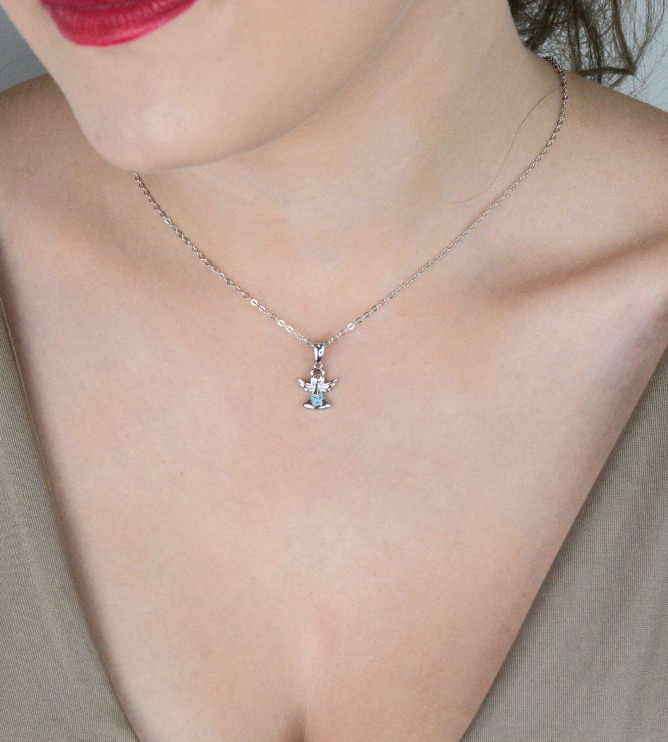 MINET dziecięcy srebrny naszyjnik z aniołkiem i niebieskimi cyrkoniami. Srebro Ag 925, długość 41+3 cm, bezpieczne zapięcie. Idealny prezent dla dziewczynki.1.jpg
